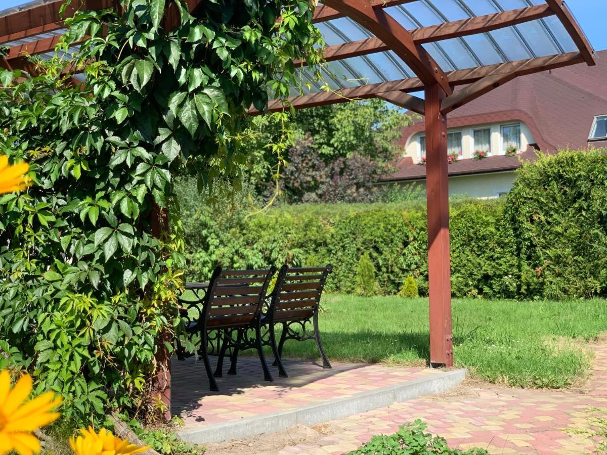 Medison Family Boutique B&B Kielce Exteriör bild