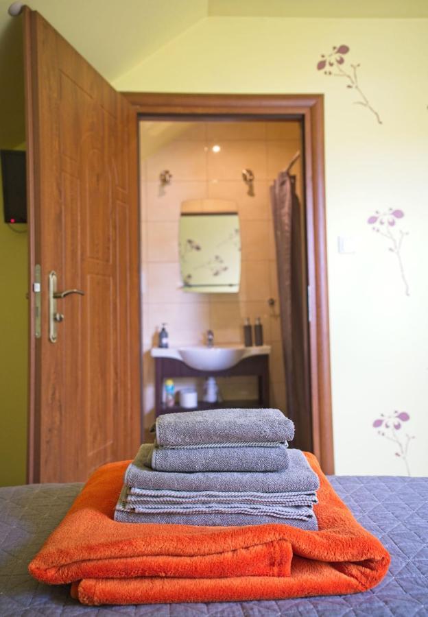 Medison Family Boutique B&B Kielce Exteriör bild