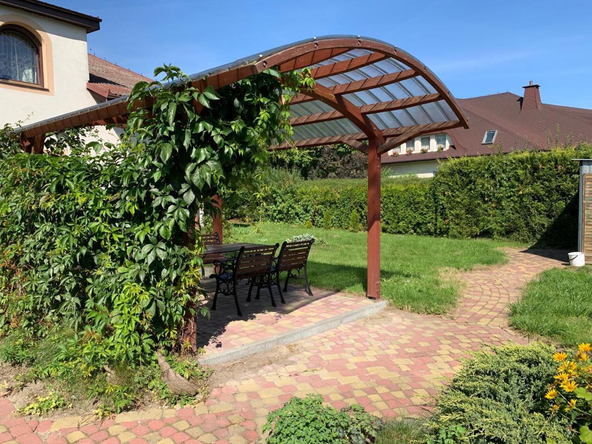 Medison Family Boutique B&B Kielce Exteriör bild