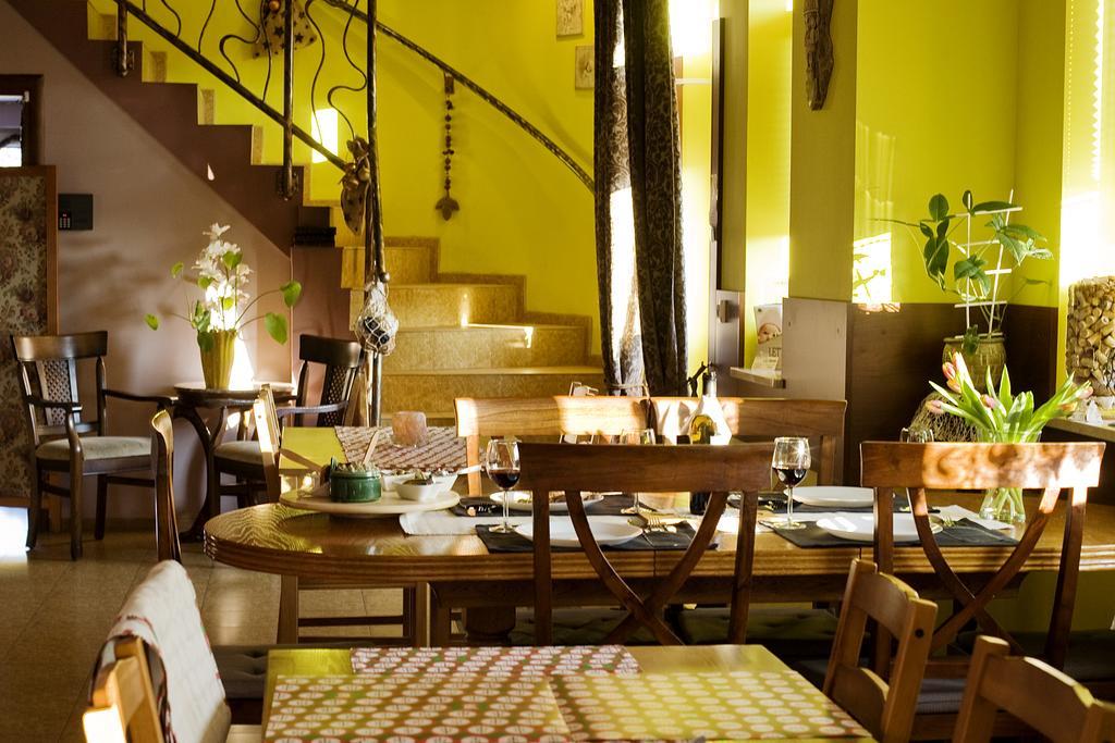 Medison Family Boutique B&B Kielce Exteriör bild